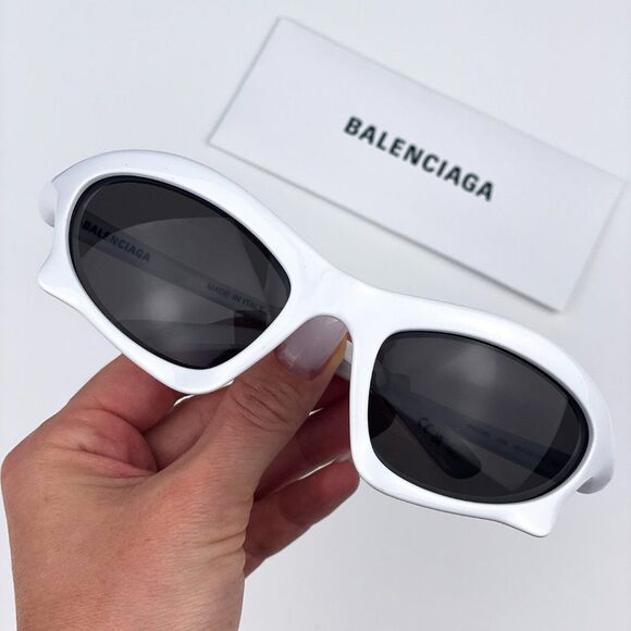 Balenciaga BB0229S 004 Sunglasses White Grey Bat Rectangle Unisex - Picture 1 of 14